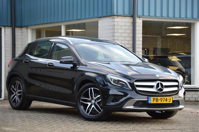Mercedes-Benz GLA-KLASSE 180 Ambition CLIMA | CRUISE | PANORAMADAK | TREKHAAK | XENON | ENZ