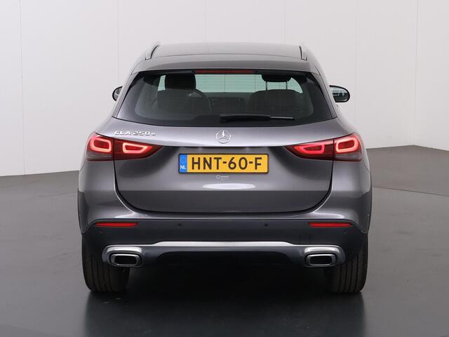 Mercedes-Benz GLA-KLASSE 250 e Luxury Line | Apple carplay | Widescreen cockpit |