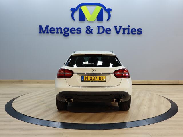 Mercedes-Benz GLA-KLASSE 200 Premium Airco ECC | Navigatie | Cruise Control | Parkeer Sensoren | Xenon | Isofix