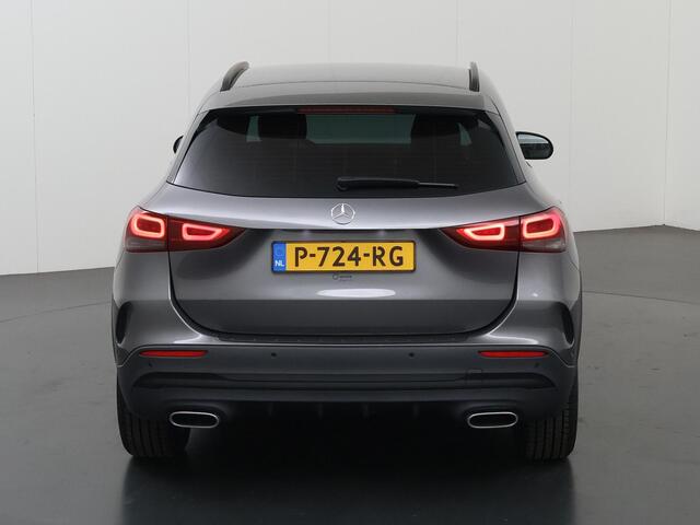 Mercedes-Benz GLA-KLASSE 200 Business Solution AMG | Night pakket | Elektrische achterklep | Stoelverwarming |
