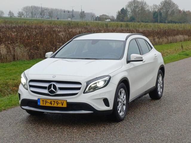Mercedes-Benz GLA-KLASSE 180 Premium Plus /Lichte rijdbare schade/