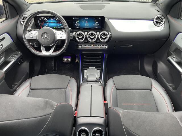 Mercedes-Benz GLA-KLASSE 250 e Business Solution AMG Limited 19"/Panoramadak/Adaptieve cruise/Sfeerverlichting/Stoelverwarming/Camera/Elektrische klep