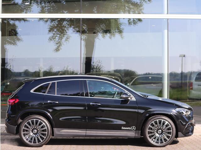 Mercedes-Benz GLA-KLASSE 180 AMG Line