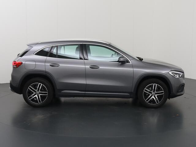Mercedes-Benz GLA-KLASSE 250 e Business Solution Luxury Limited | Achteruitrijcamera | Widescreen | Stoelverwarming | Apple Carplay |