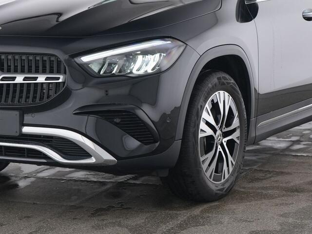 Mercedes-Benz GLA-KLASSE 250 e Plug-In Hybride Trekhaak | Sfeerverlichting | Apple CarPlay | Led Koplampen | Easy-Pack Achterklep | Stuur en Stoelverwarming. Inclusief 24 maanden MB Certified garantie voor Europa.