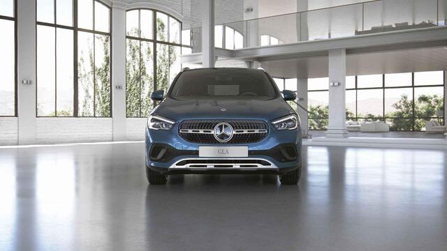 Mercedes-Benz GLA-KLASSE 250 e Progressive | Panoramadak | Dode hoek detectie | Keyless | Sfeerverlichting |