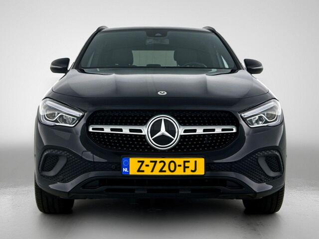 Mercedes-Benz GLA-KLASSE 200 Black Line 163PK CAMERA | NAVI | STOF-LEDER