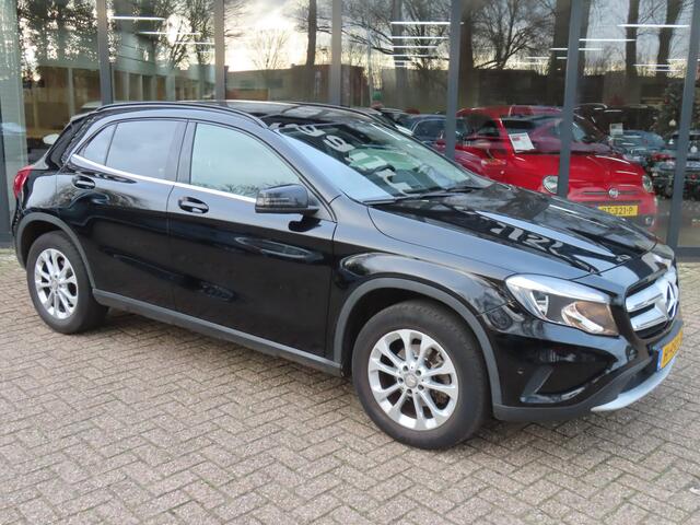 Mercedes-Benz GLA-KLASSE 200 d Ambition*Panoramadak*Navi*EXPORTPRIJS*