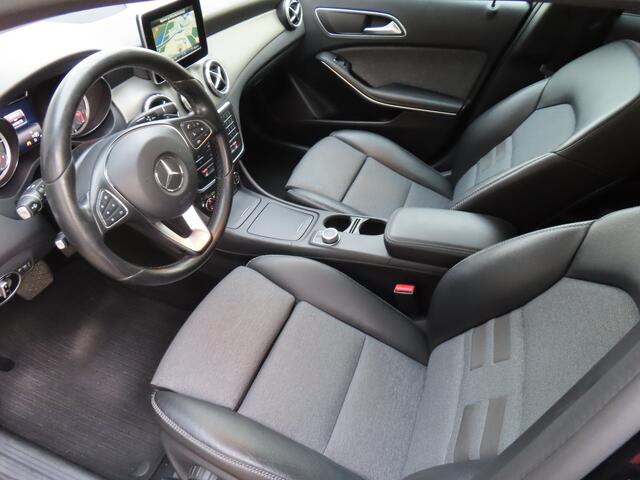 Mercedes-Benz GLA-KLASSE 200 d Ambition*Panoramadak*Navi*EXPORTPRIJS*