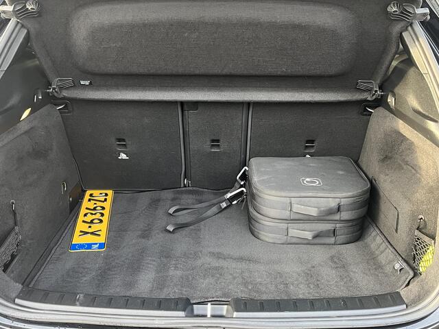 Mercedes-Benz GLA-KLASSE 250 e AMG Line