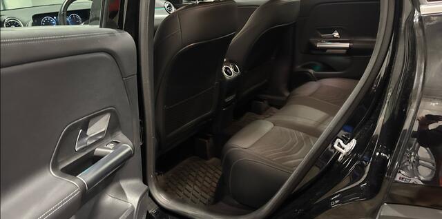 Mercedes-Benz GLA-KLASSE 250 e Business Line Hybride Stoelverwarming/Camera/2 set velgen.