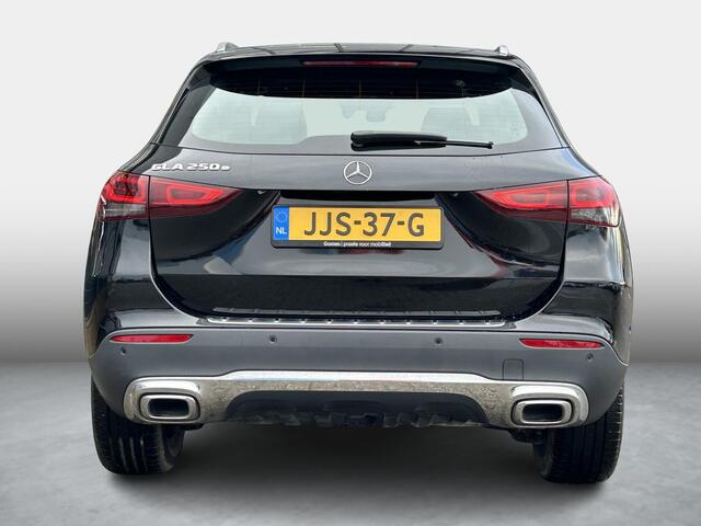 Mercedes-Benz GLA-KLASSE 250 e Progressive
