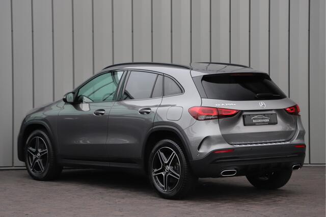 Mercedes-Benz GLA-KLASSE 250e AMG | 218PK | Sfeerverlichting | Led | Stoelverwarming | Standkachel | Widescreen | Carplay | Clima | 2022.