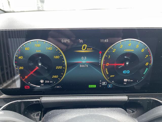 Mercedes-Benz GLA-KLASSE 250 e AMG Line 20"/Panoramadak/Memory stoel l+r/Matrix LED/Keyless/Sfeerverlichting/Stoelverwarming/Camera/Elektrische klep