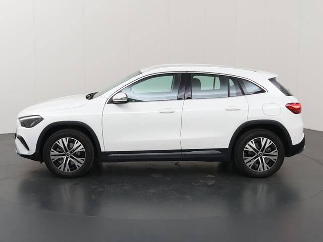 Mercedes-Benz GLA-KLASSE 250 e Luxury Line | Trekhaak | Winter pakket | Elektrische achterklep |