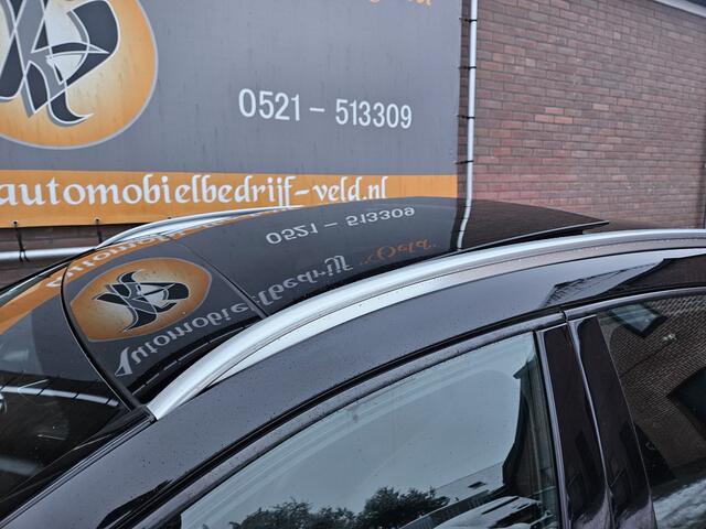 Mercedes-Benz GLA-KLASSE 180 Business Solution AMG