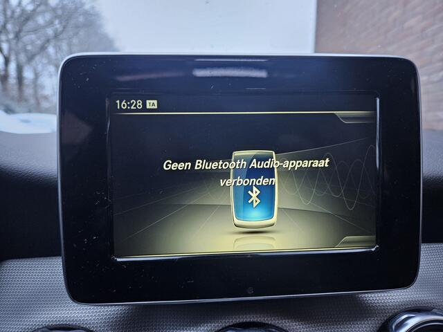 Mercedes-Benz GLA-KLASSE 180 Business Solution AMG