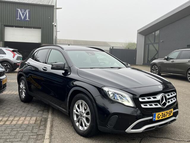 Mercedes-Benz GLA-KLASSE 180 Premium Plus Stoelverwarming | Climate Control | Camera | Top onderhouden | 12 maanden BOVAG-garantie