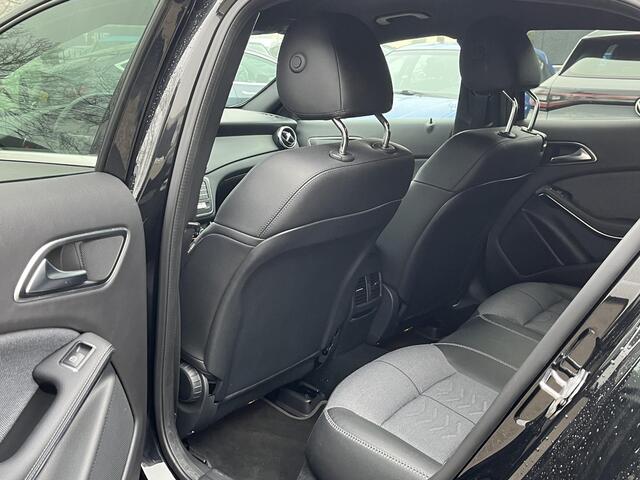 Mercedes-Benz GLA-KLASSE 180 Premium Plus Stoelverwarming | Climate Control | Camera | Top onderhouden | 12 maanden BOVAG-garantie