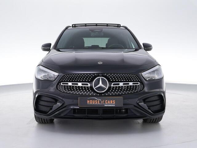 Mercedes-Benz GLA-KLASSE 200 AMG Line |dealer onderhouden|panoramadak|carbon interieur|Apple Carplay|trekhaak|stoelverwarming|parkeercamera|sfeerverlichting|19"|