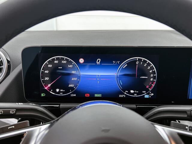 Mercedes-Benz GLA-KLASSE 250 e Business Solution Luxury | Trekhaak | GUARD 360 ° Vehicle protection Plus | Stoelverwarming voor | Sfeerverlichting | EASY PACK achterklep | Keyless-Go comfortpakket |