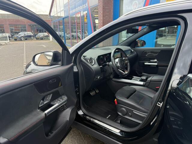 Mercedes-Benz GLA-KLASSE 250 e Plug-In Hybride Automaat AMG Line bj2023