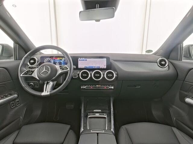 Mercedes-Benz GLA-KLASSE 250 e Plug-In Hybride Ledkoplampen | Stuur en Stoelverwarming | Achteruitrijcamera | Easy-Pack Achterklep. Inclusief 24 maanden MB Certified garantie voor Europa.