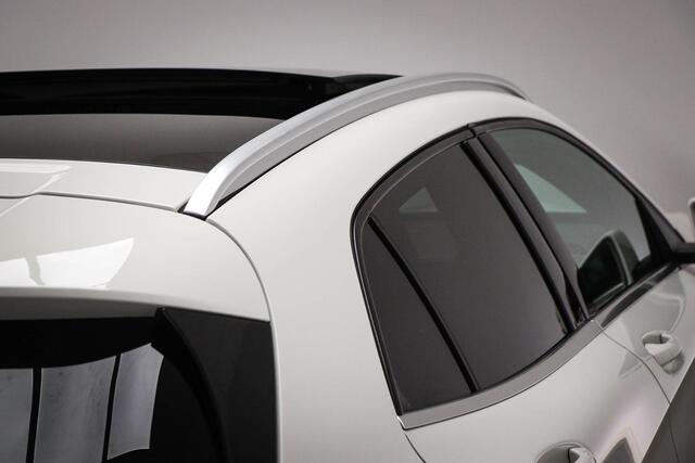 Mercedes-Benz GLA-KLASSE 250 White Art | PANORAMADAK | RECARO SCHAALSTOELEN | CAMERA