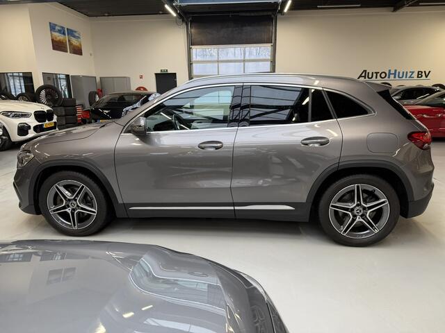 Mercedes-Benz GLA-KLASSE 250 225 PK 4MATIC AMG Line Panoramadak Achteruitrijcamera DAB Carplay 19 inch velgen Ambienteverlichting