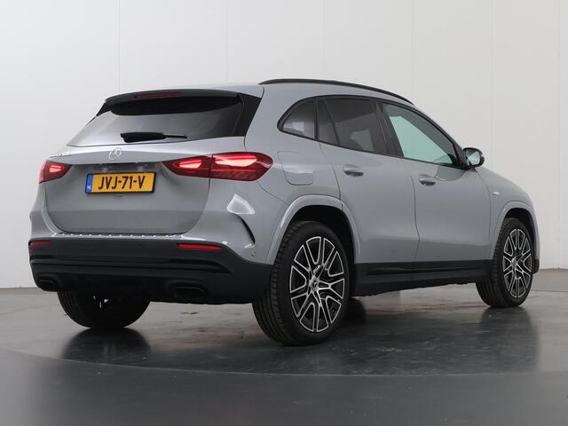 Mercedes-Benz GLA-KLASSE 250 e AMG Line | Panoramadak | Trekhaak | 20 inch | Night pakket |