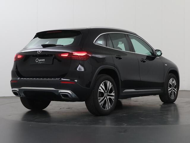 Mercedes-Benz GLA-KLASSE 250 e Luxury Line | Elektrische achterklep | Winter pakket | Achteruitrijcamera |
