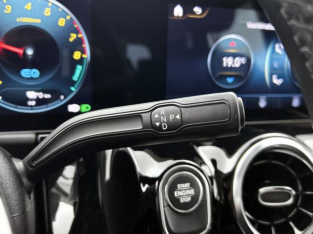 Mercedes-Benz GLA-KLASSE 250 e Business Solution Luxury Limited Lichtmetalen velgen | Navigatie | Parking support met camera achter | Inclusief 24 maanden MB Certified garantie voor Europa.