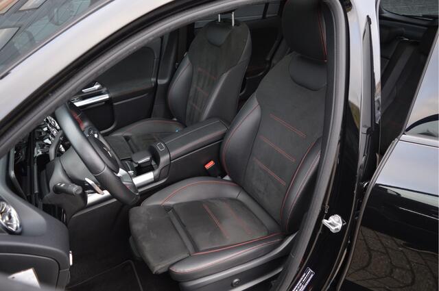 Mercedes-Benz GLA-KLASSE 200 Business Solution AMG | PANO | CAMERA | SFEERVERLICHTING |