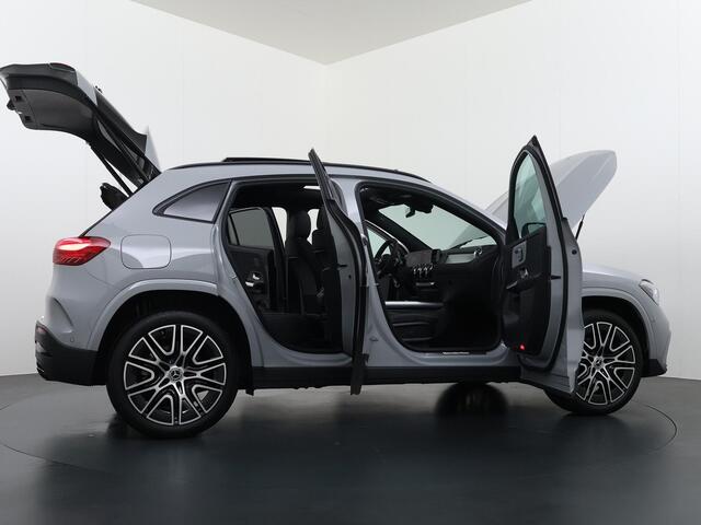 Mercedes-Benz GLA-KLASSE 250 e Business Solution AMG | AMG Plus Pakket | Night Pakket | Panoramadak | Elektrisch Verstelbare Stoelen + Memory | 360° Camera | Head-up Display | MBUX Augmented Reality voor Navigatie | Dodehoekassistent | Advanced Sound System | Stoelverwarming | Sf