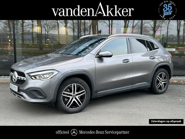 Mercedes-Benz GLA-KLASSE 250e Luxury Plugin Hybride 250e Luxury // Trekhaak // Carplay // Camera // Sfeerverlichting // Widescreen Dashbord