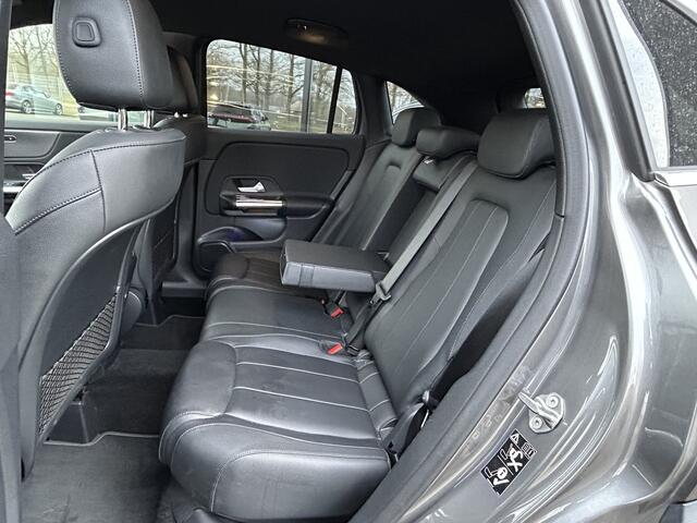 Mercedes-Benz GLA-KLASSE 250e Luxury Plugin Hybride 250e Luxury // Trekhaak // Carplay // Camera // Sfeerverlichting // Widescreen Dashbord