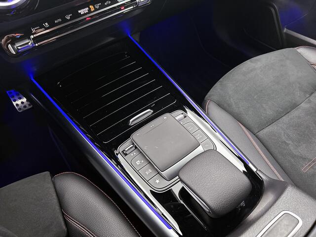 Mercedes-Benz GLA-KLASSE 250 e Business Solution AMG Limited Achteruitrijcamera | Apple CarPlay | Dodehoekassistent | Sfeerverlichting | Inclusief 24 maanden MB Certified garantie voor Europa.