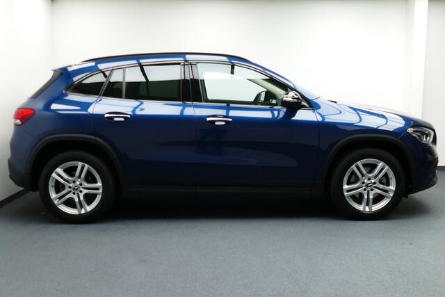 Mercedes-Benz GLA-KLASSE 200 165pk Luxury Line. 360 Camera, Carplay/Android, Elek Klep, Sfeerverlichting, Haak 1800kg