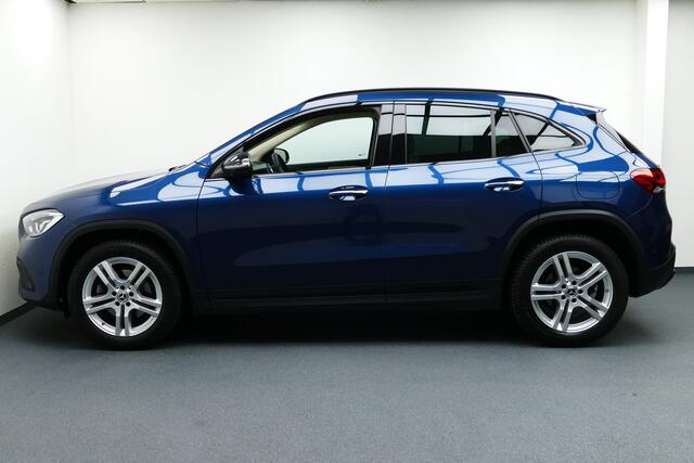 Mercedes-Benz GLA-KLASSE 200 165pk Luxury Line. 360 Camera, Carplay/Android, Elek Klep, Sfeerverlichting, Haak 1800kg