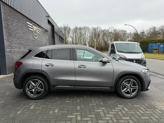 Mercedes-Benz GLA-KLASSE 250 e Business Solution AMG Limited | 2E EIGENAAR | 12MND GARANTIE | PANODAK | LED | DAB | SFEERVERLICHTING | MEMORY |