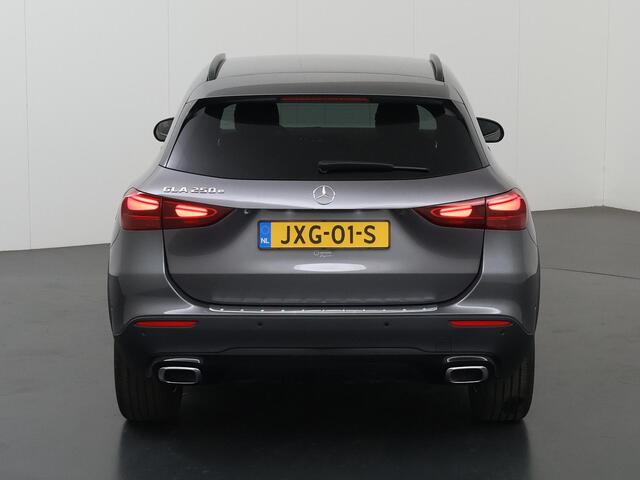 Mercedes-Benz GLA-KLASSE 250 e Luxury Line | Stoelverwarming | Night pakket | Winter pakket | Trekhaak |