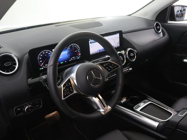 Mercedes-Benz GLA-KLASSE 250 e Luxury Line | Rij assistentiepakket | Winter pakket | Night pakket | 360 camera |