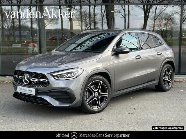 Mercedes-Benz GLA-KLASSE 180 AMG// Camera // Elek. Achterklep // Sfeerverlichting // Night pakket // 19" AMG Velgen // LED