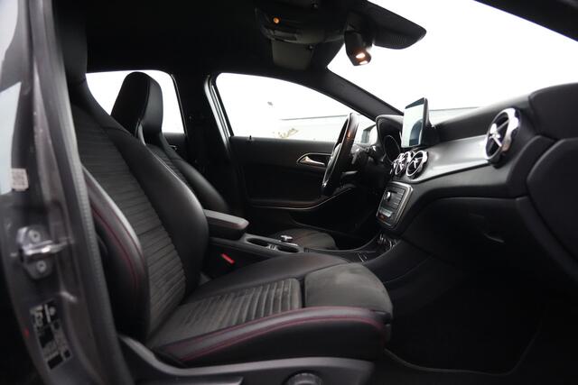 Mercedes-Benz GLA-KLASSE 180 Business Solution AMG 123pk Stoelverwarming/Navigatie/Camera