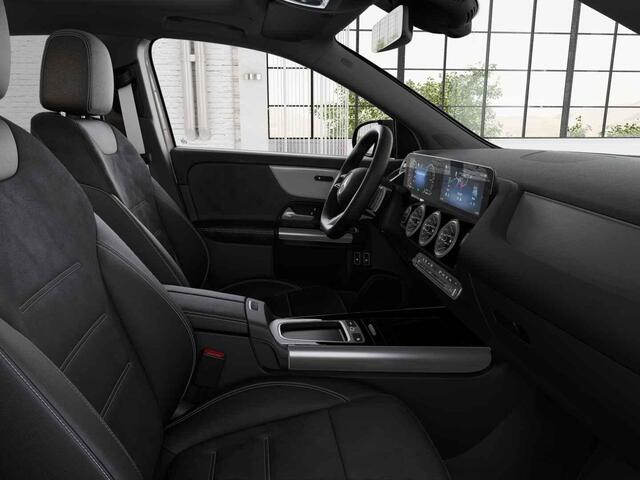 Mercedes-Benz GLA-KLASSE 250 e 140 Year Edition - template