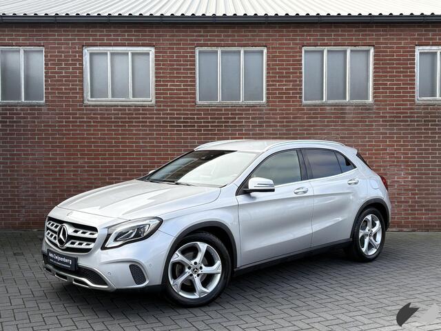 Mercedes-Benz GLA-KLASSE 180 | automaat | camera | navi