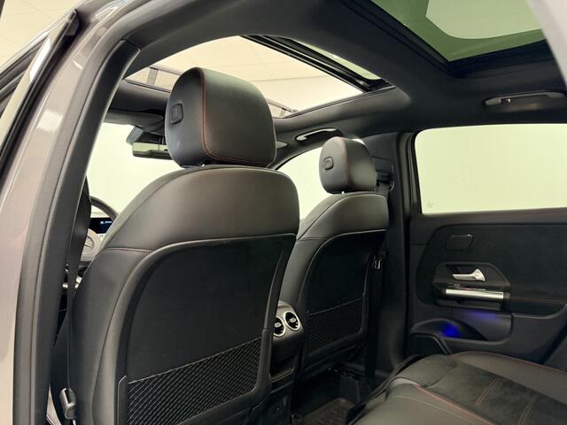 Mercedes-Benz GLA-KLASSE 250 e AMG Line Premium Plus | Trekhaak | Panoramadak | Memory |