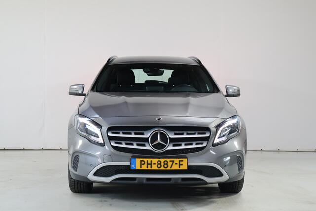 Mercedes-Benz GLA-KLASSE 180 Business Solution | Camera | Clima | Stoelverwarming