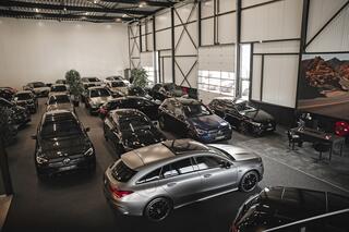 mercedes-benz-gla-klasse-250-e-amg-