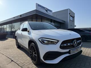 mercedes-benz-gla-klasse-250-e-amg-